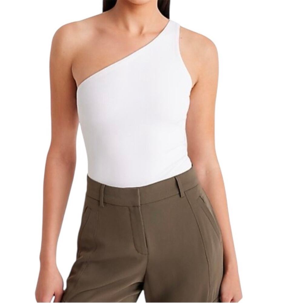 NWT Express Body Contour High Compression Ribbed One Shoulder Bodysuit White M